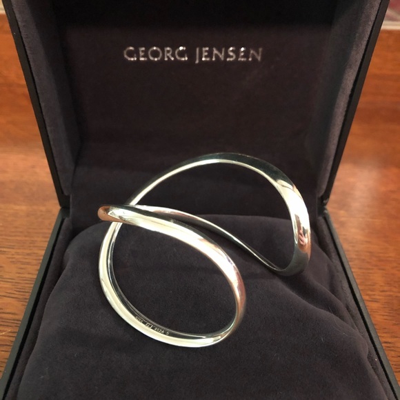 Georg Jensen Jewelry - Georg Jensen Infinite Bangle size small MSRP $575